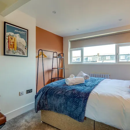 아파트 Cosy North Bay Vast Sea & Town Views 스카버러