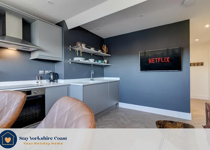 Apartament Cosy North Bay Vast Sea & Town Views