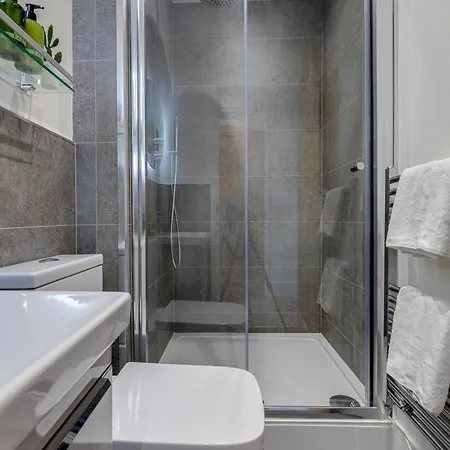 Cosy North Bay Vast Sea & Town Views Apartamento